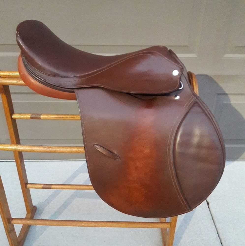 Saddle
